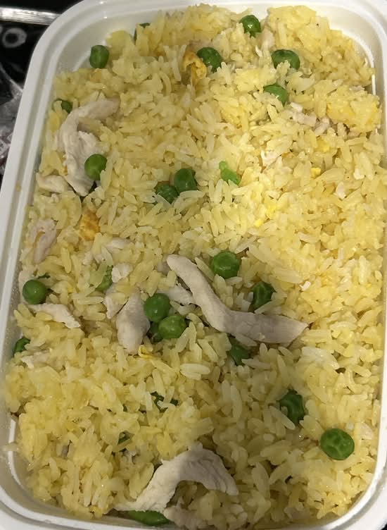 Chicken Fried Rice (雞絲炒飯)